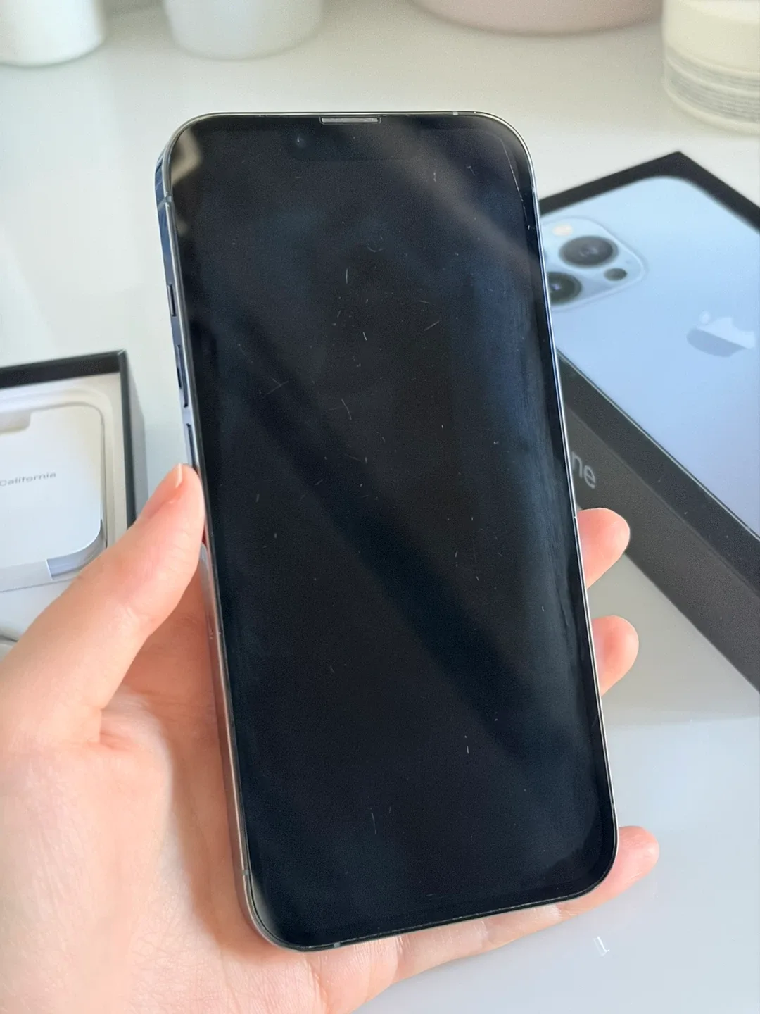 Apple iPhone 13 Pro - Blue - Box Included (unlocked) image indicator(4)