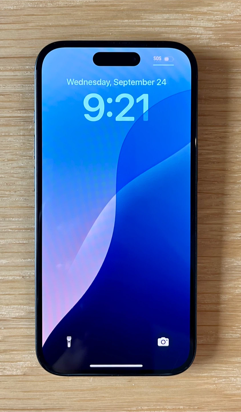 iPhone 15 - 128GB