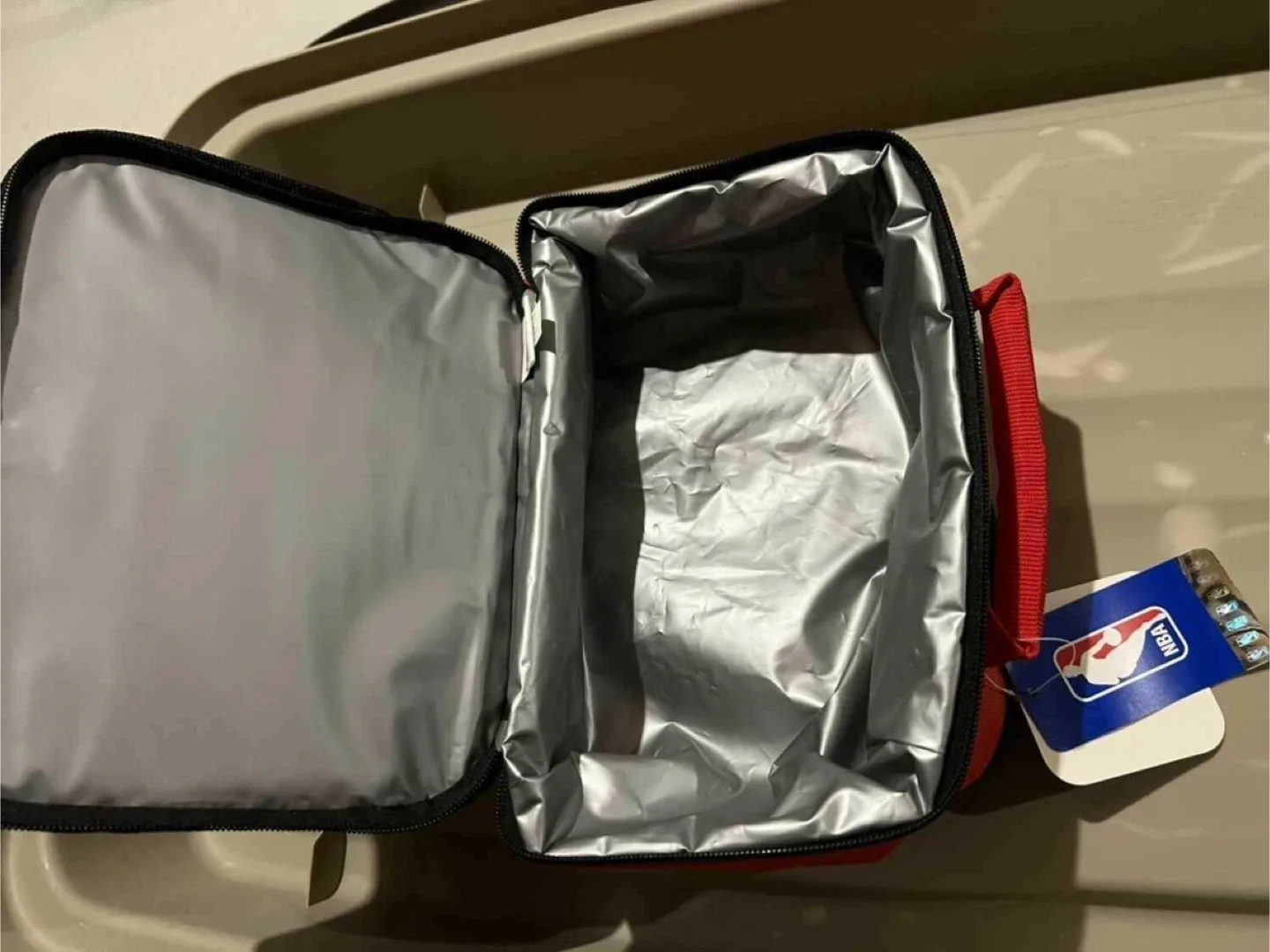 BNWT Lunch Bag image indicator(3)