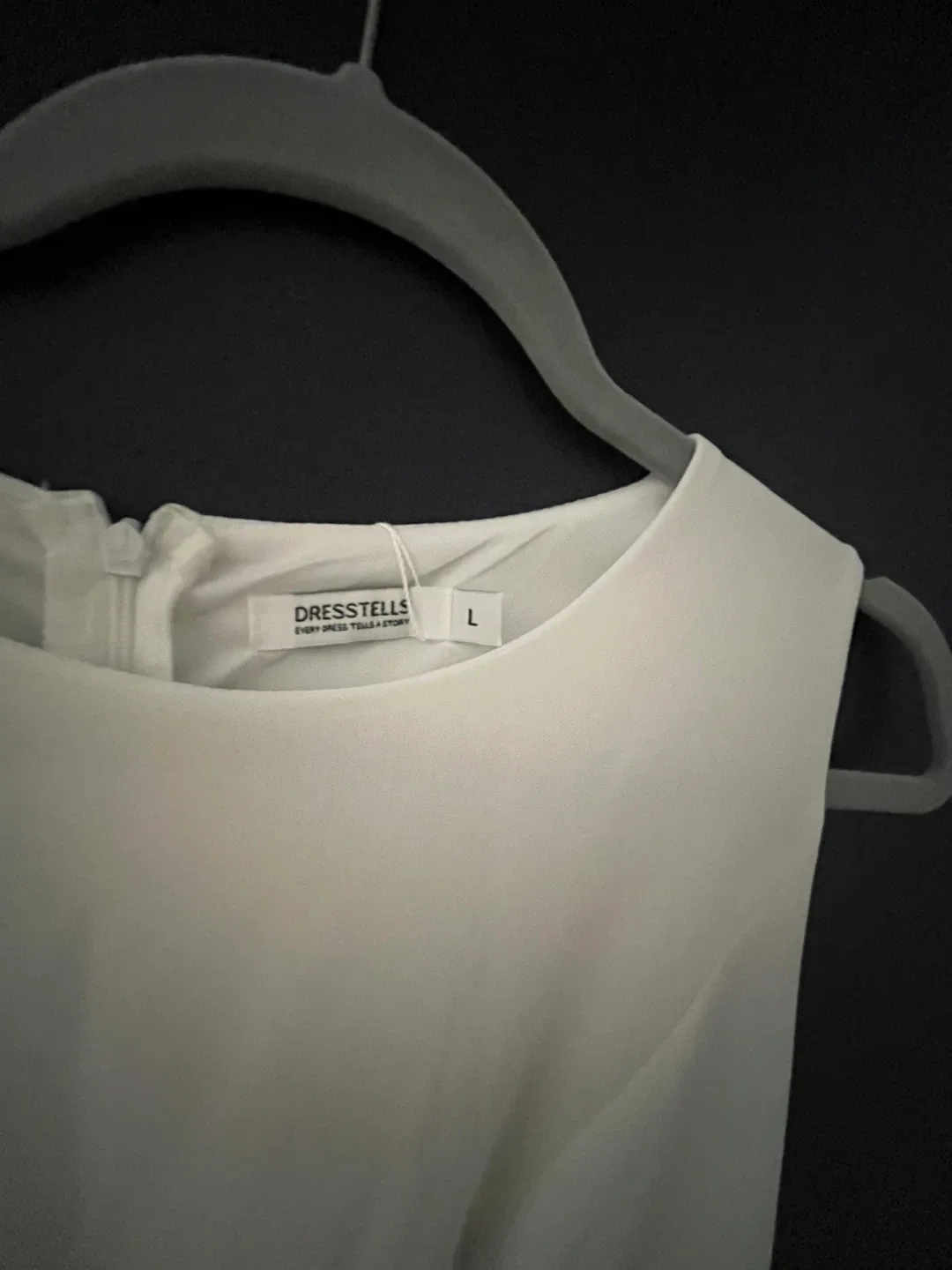 White Cocktail Dress – Size Large image indicator(3)