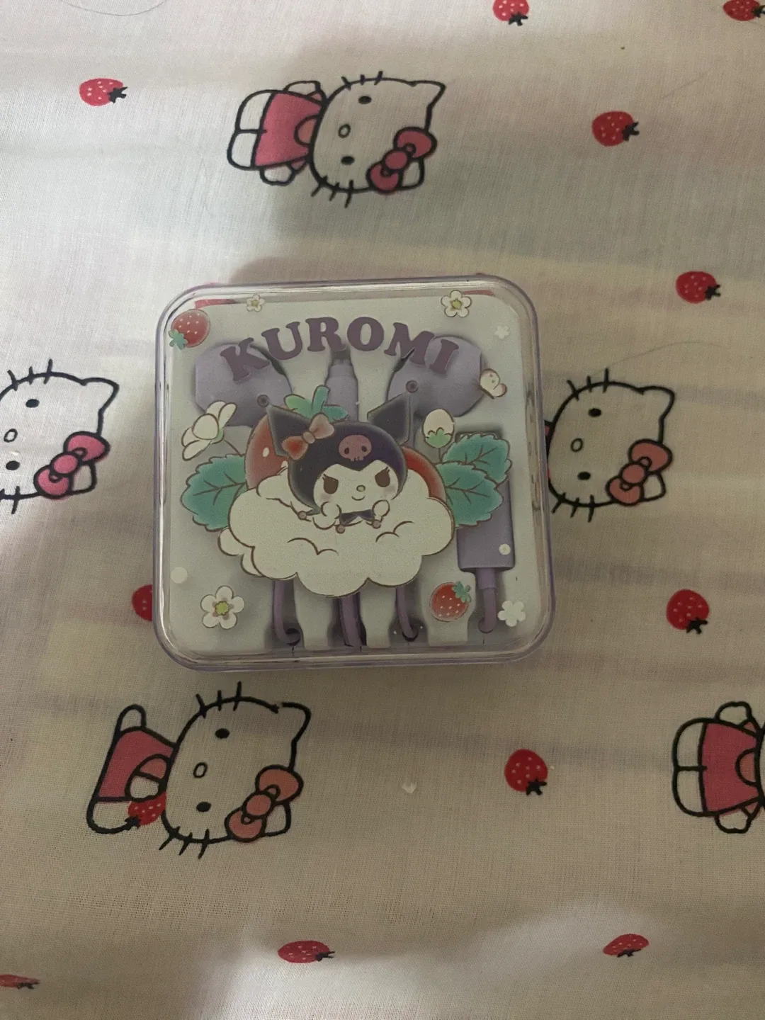 MINISO Sanrio Kuromi USB-C Earphones thumbnail