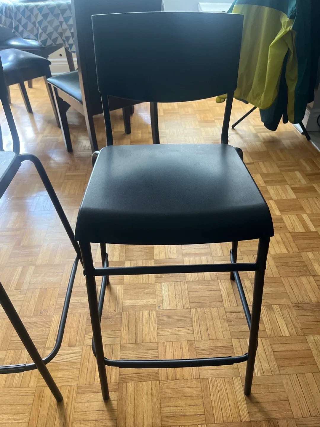 Set of 2 Black Bar Stools image indicator(2)