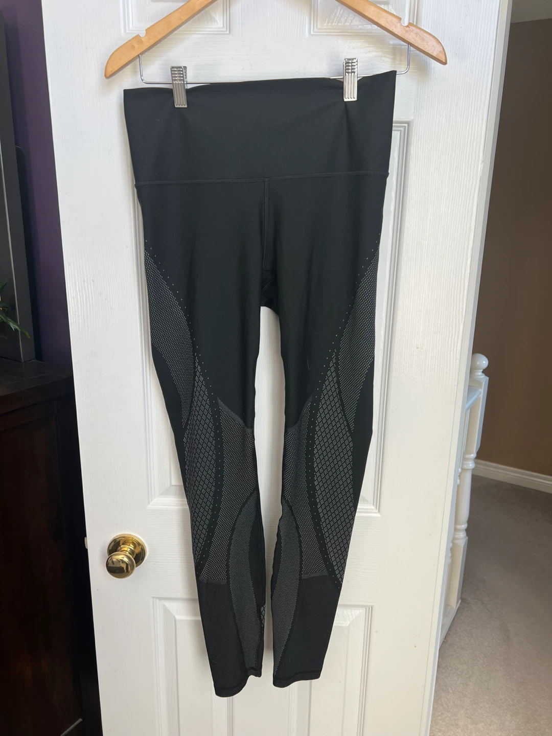 Lululemon Mapped Out High-Rise Tight 28" - Size 10