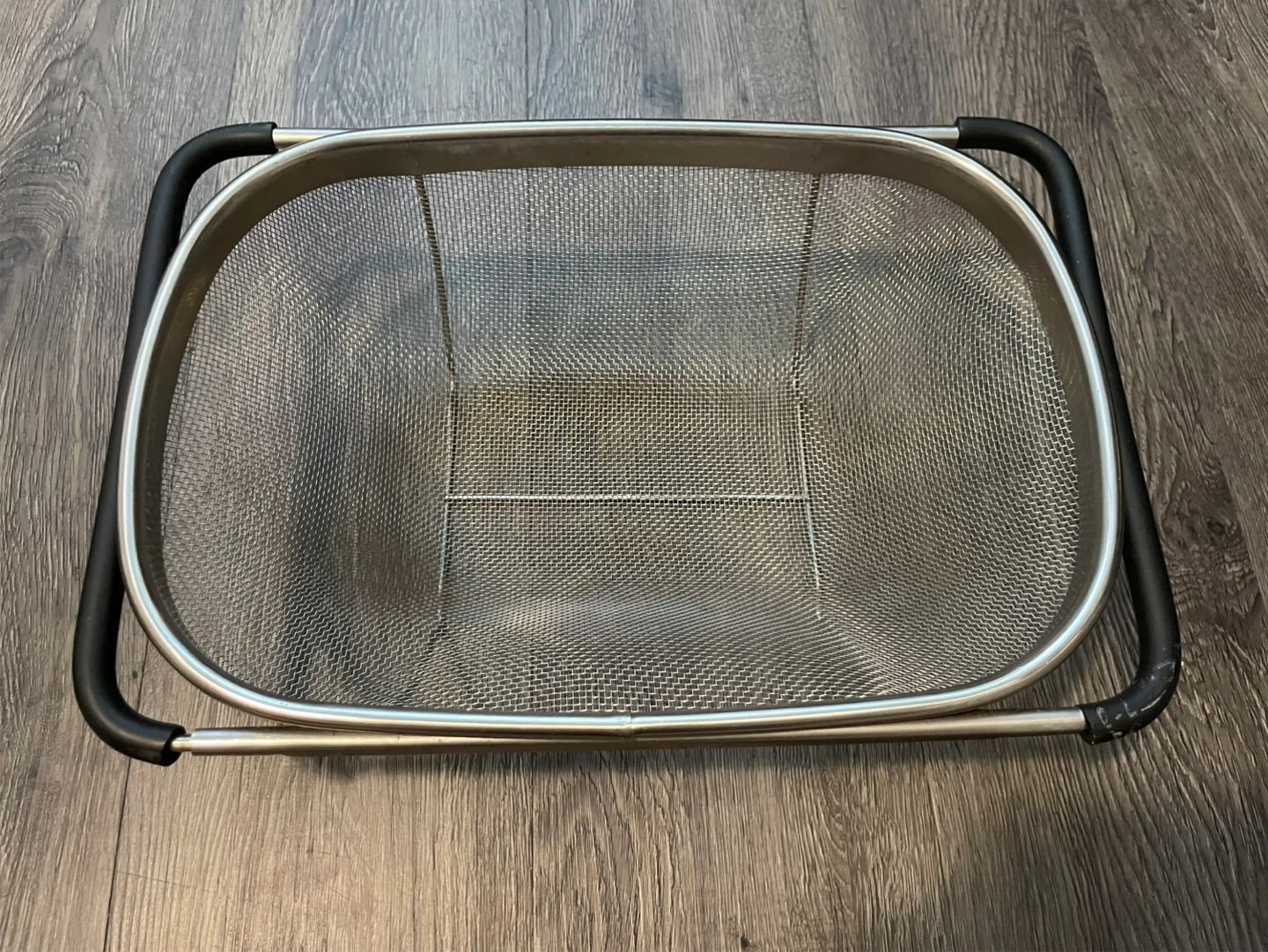 Adjustable Over-the-Sink Colander