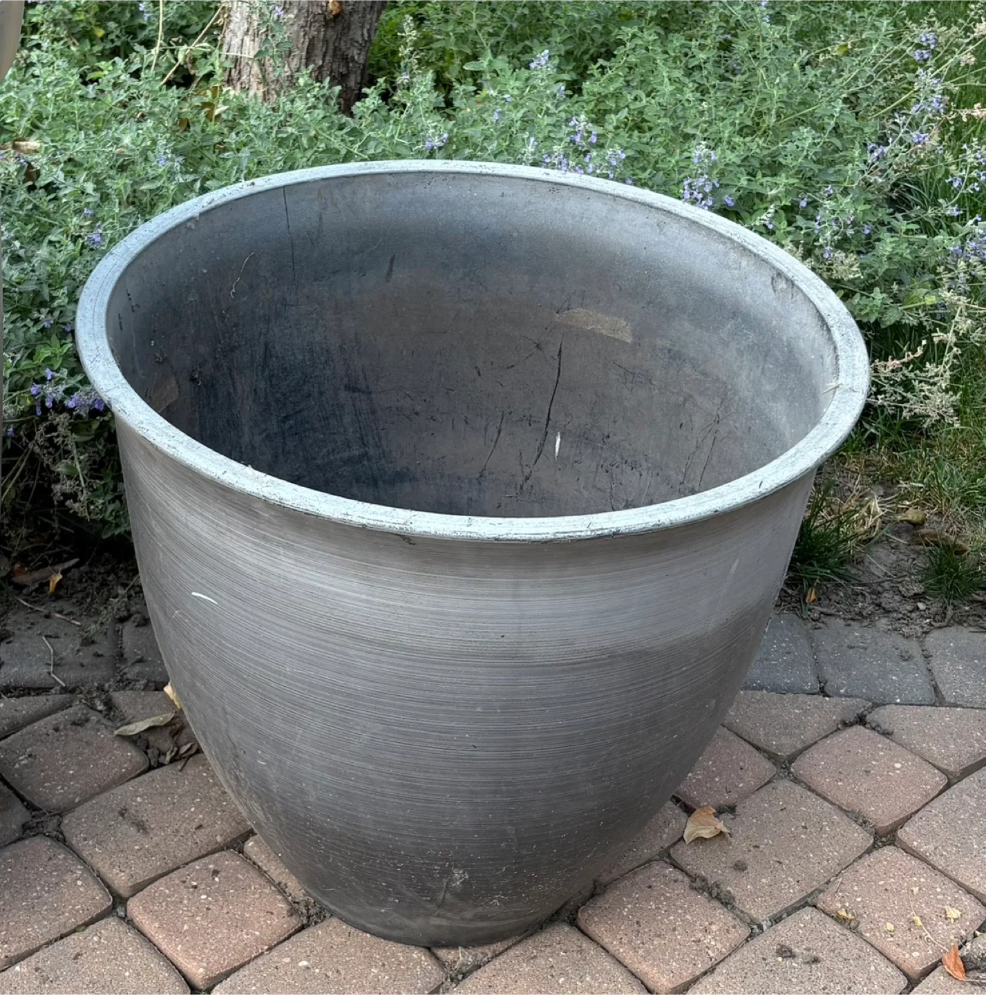 Large patio planter - Grey thumbnail