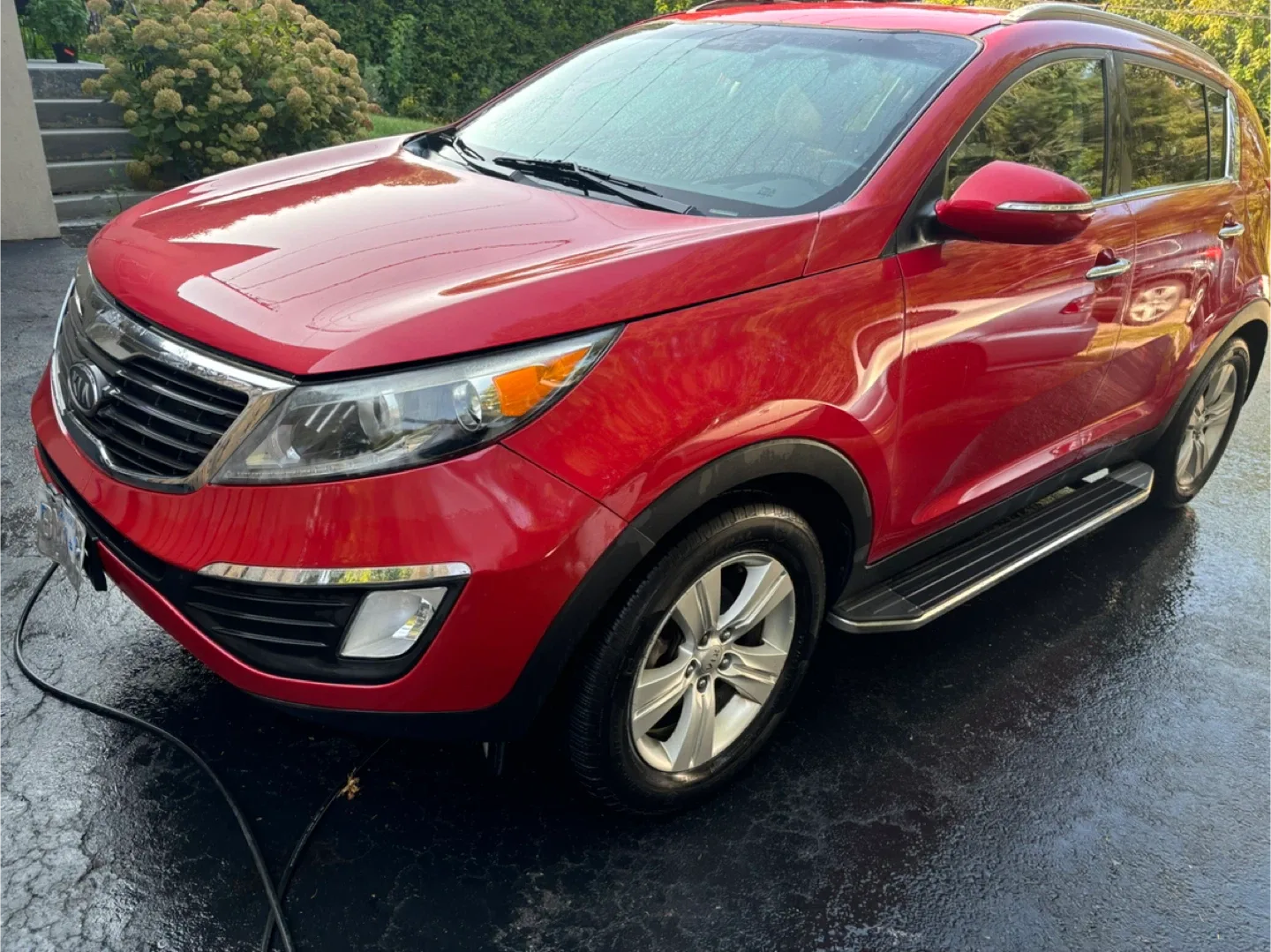 Red Kia Sportage EX image indicator(3)