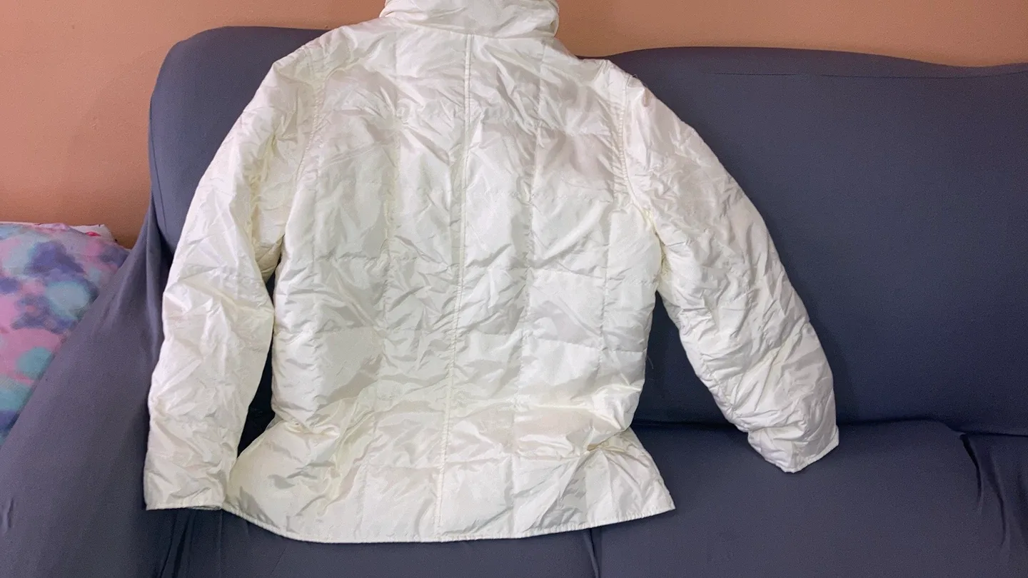 Talbots White Puffer Jacket - Size L image indicator(3)