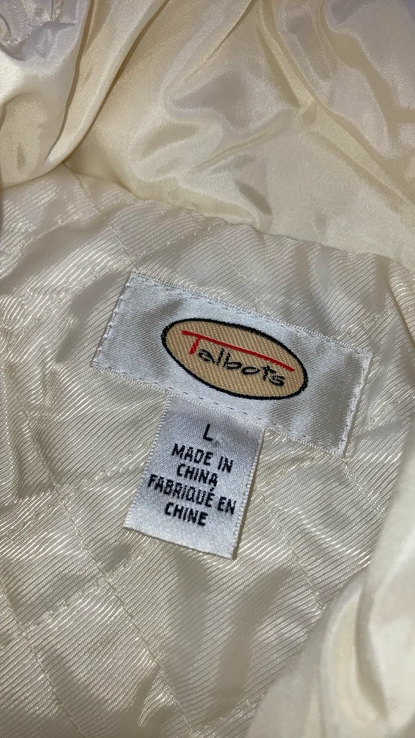 Talbots White Puffer Jacket - Size L image indicator(2)