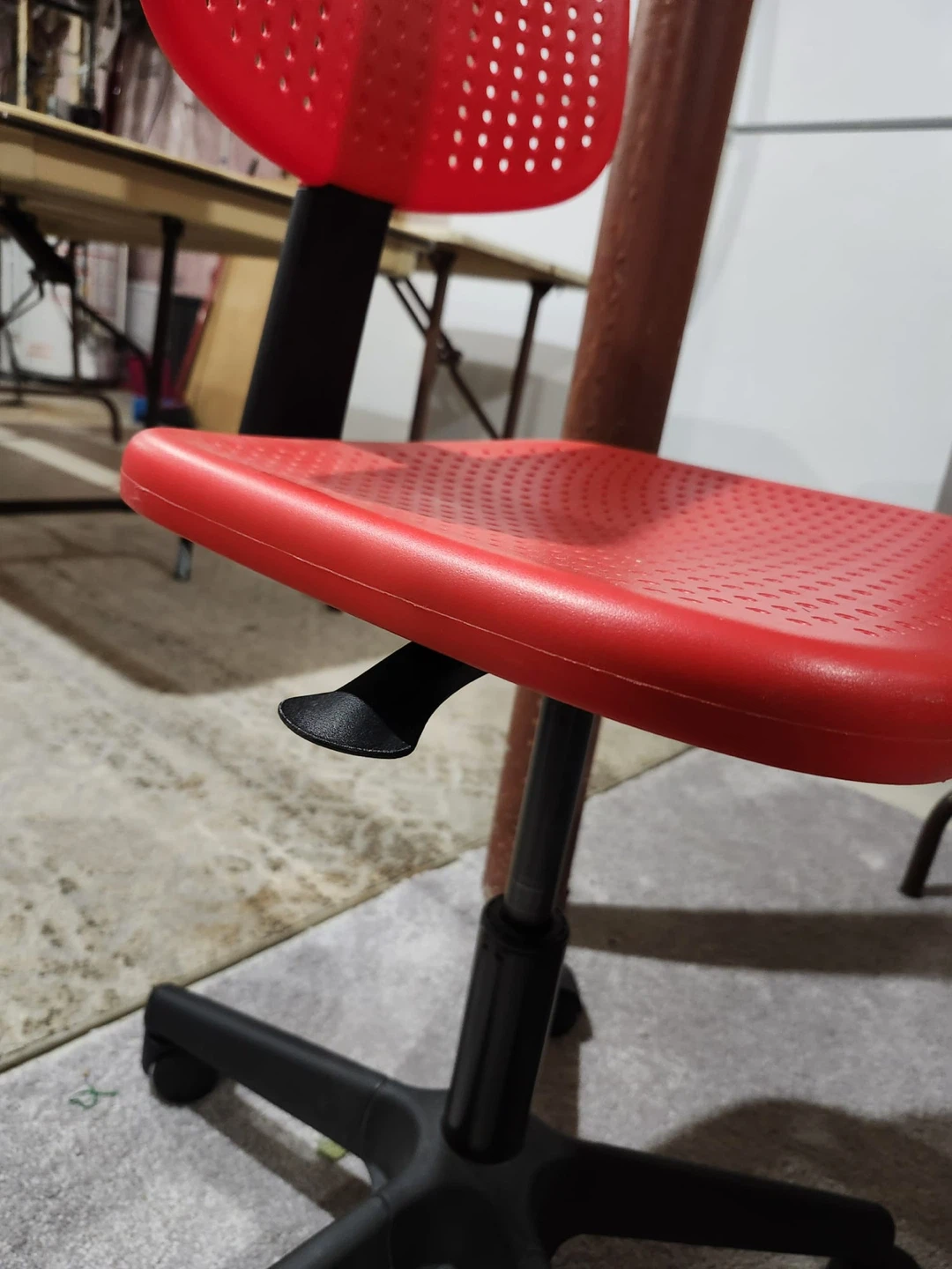 Red Office Chair - photo 3