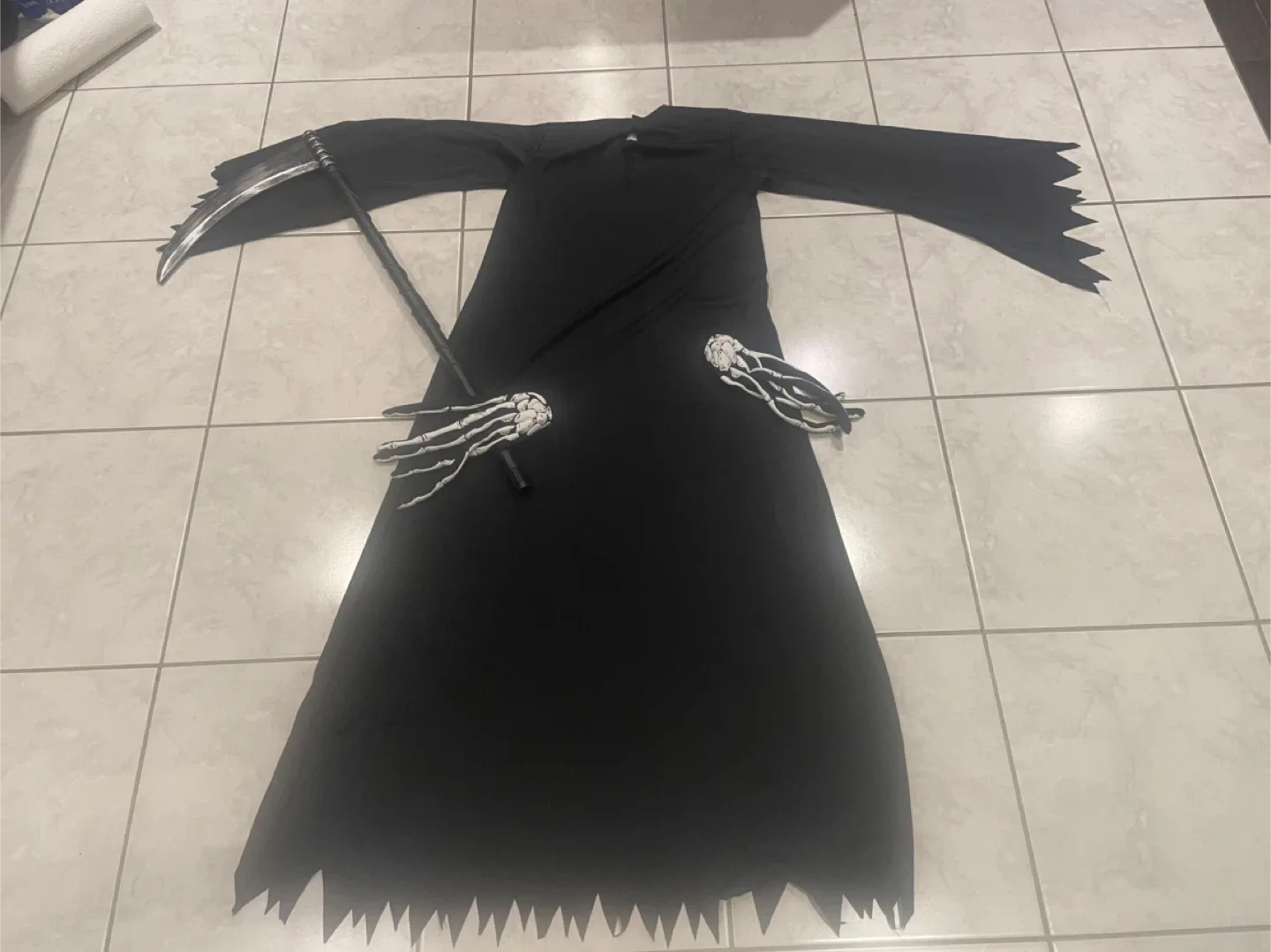 Grim Reaper Costume - Includes Scythe and Gloves image indicator(4)