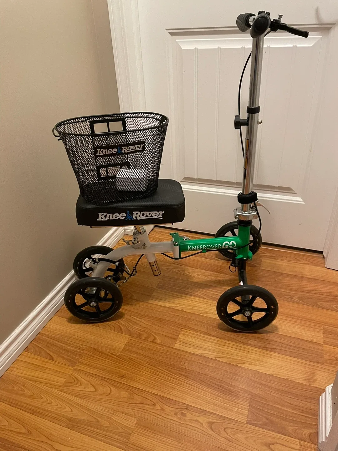 KneeRover GO Knee Scooter thumbnail