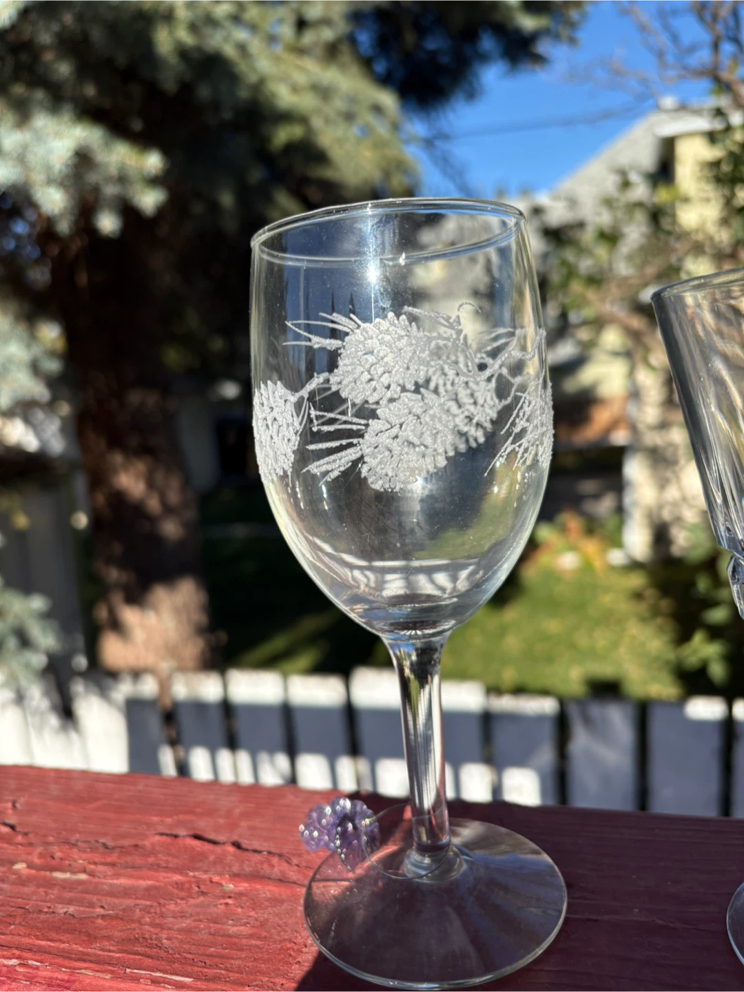 Set of 3 Etched Crystal Wine Glasses - photo 3