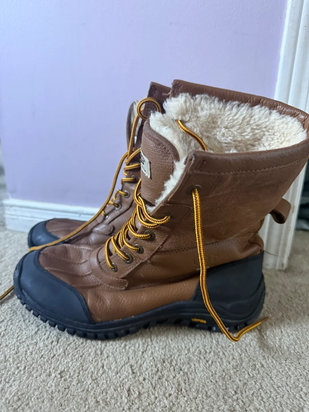 Ugg boots thumbnail