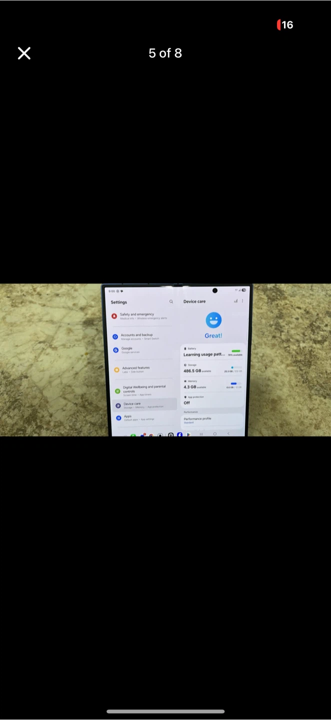 Samsung Galaxy Z Fold - Like New - photo 4