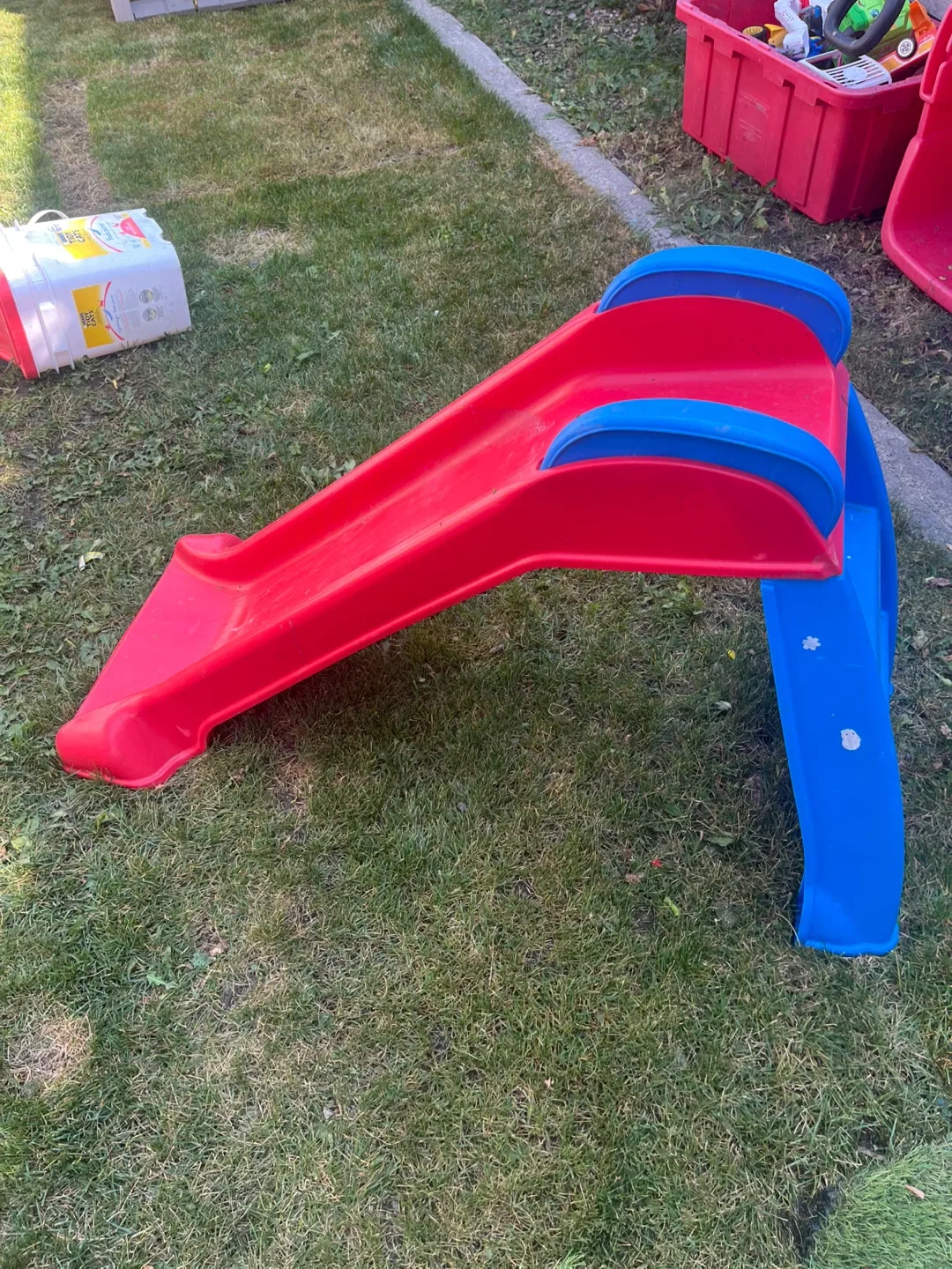 Little Tikes Red & Blue Slide image indicator(2)