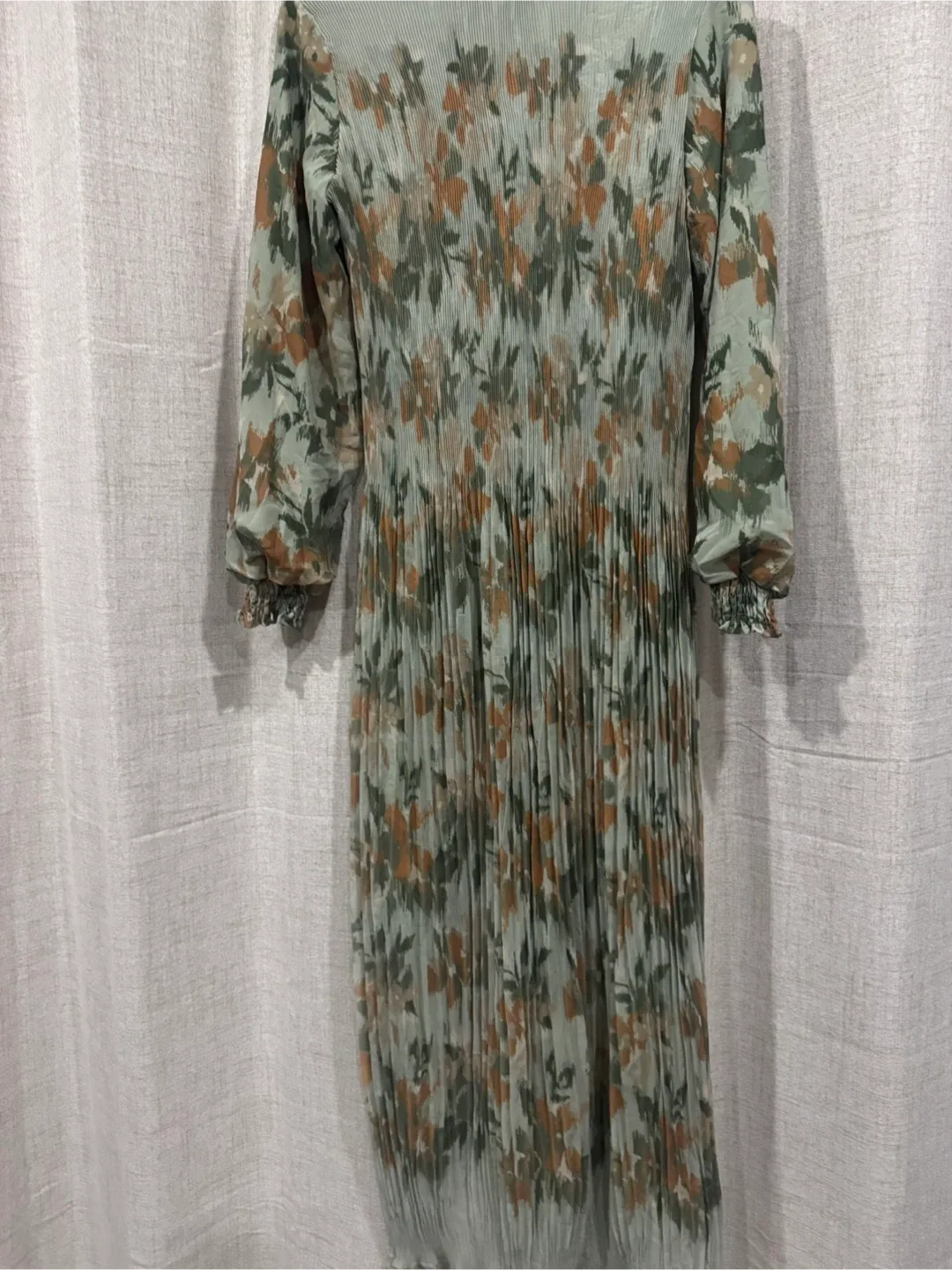 Dress thumbnail