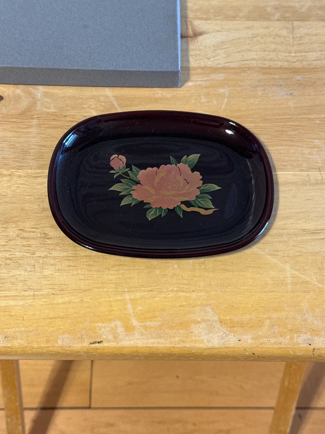 Lacquerware Tray with Floral Design thumbnail