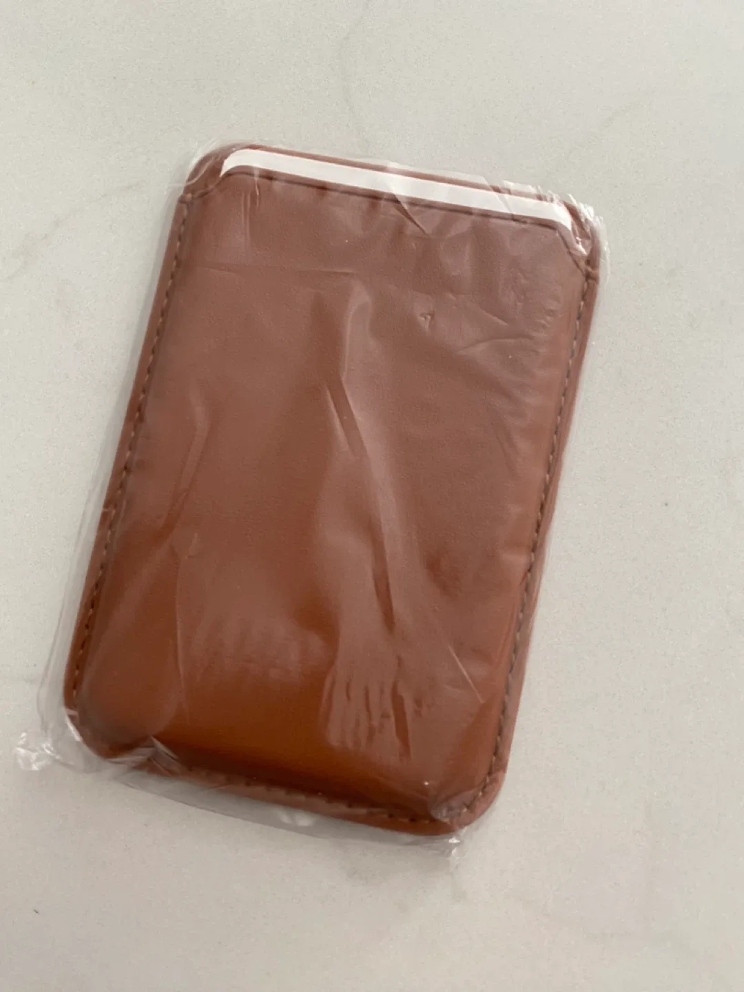 New MagSafe Wallet for Mobile Phone - Brown image indicator(3)