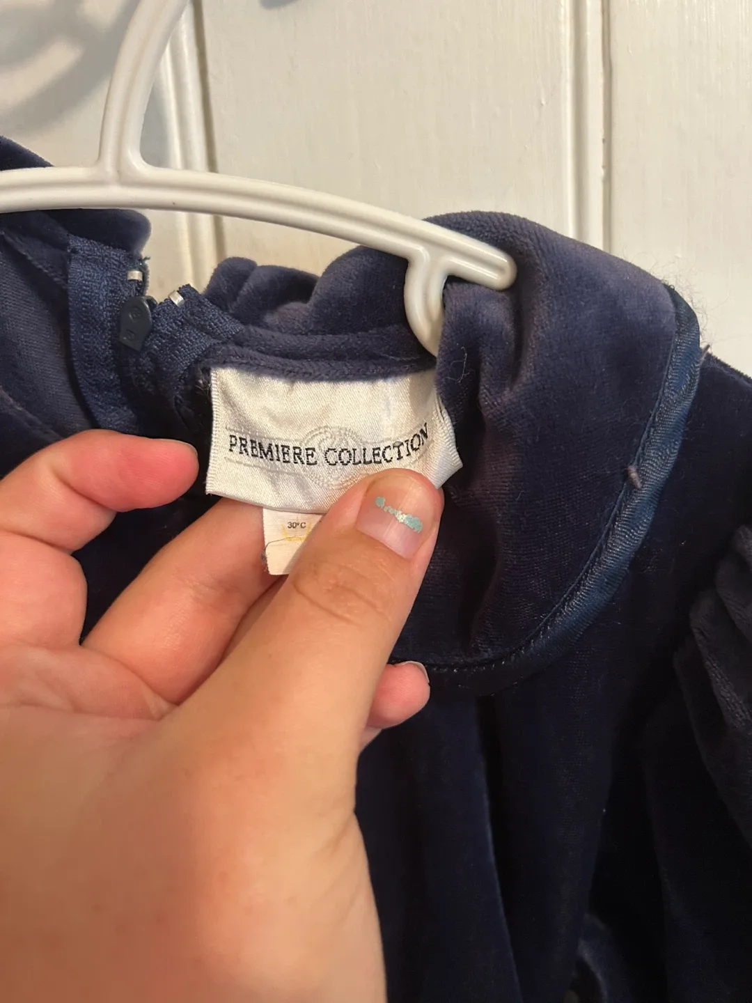 Vintage premiere collection 3t navy blue velvet dress image indicator(3)