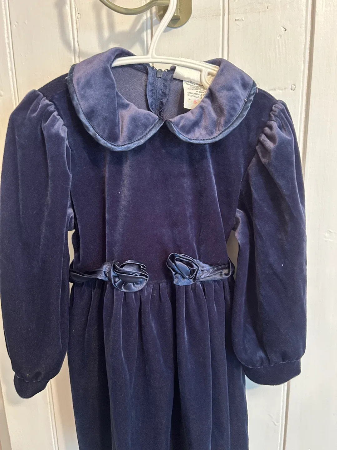 Vintage premiere collection 3t navy blue velvet dress image indicator(2)
