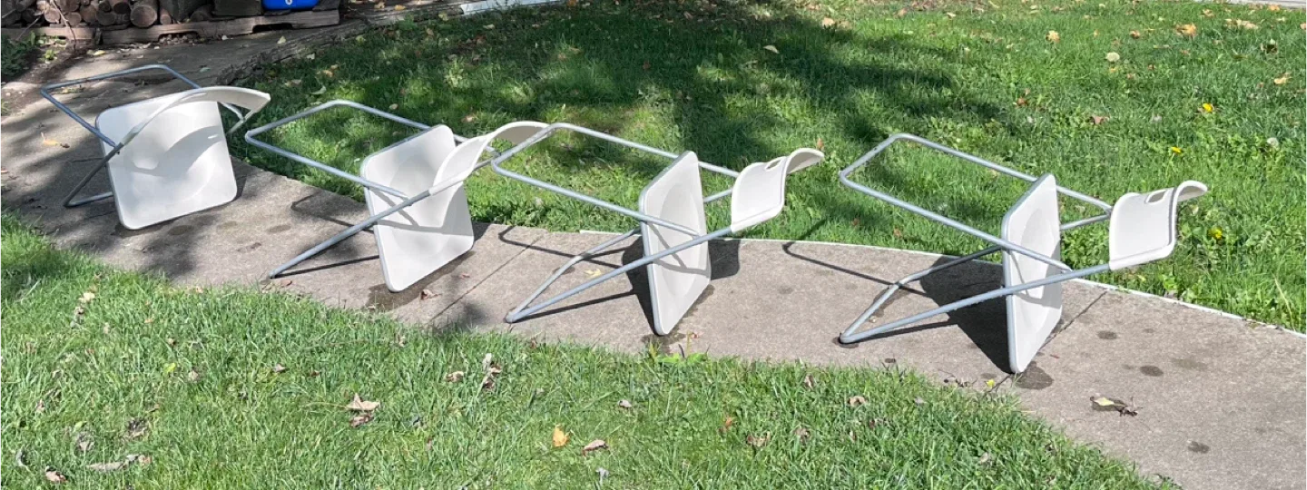 White Folding Chairs - Set of 4 image indicator(7)