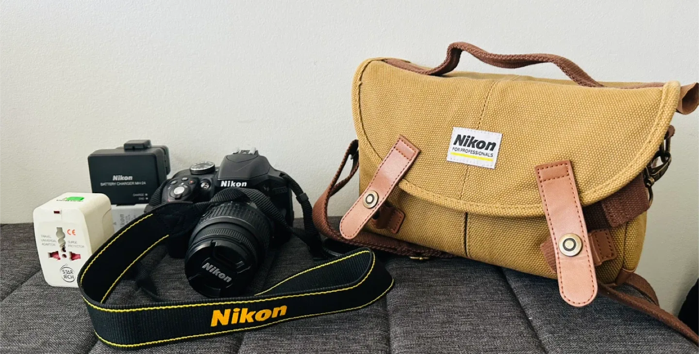 Nikon Camera , Bag & Battery Charger thumbnail