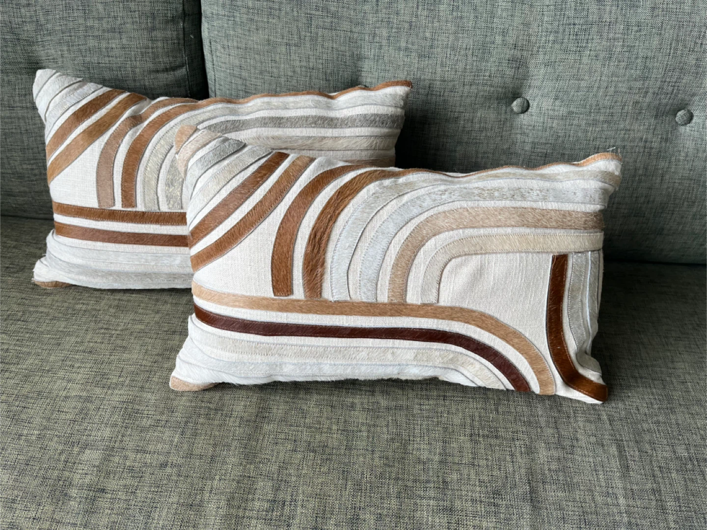 2 Lumber cushions