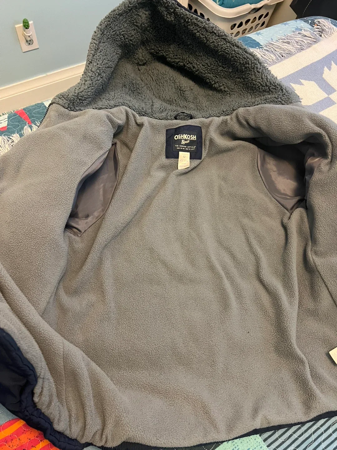 Youth Puffer Jacket - Size 12 image indicator(4)