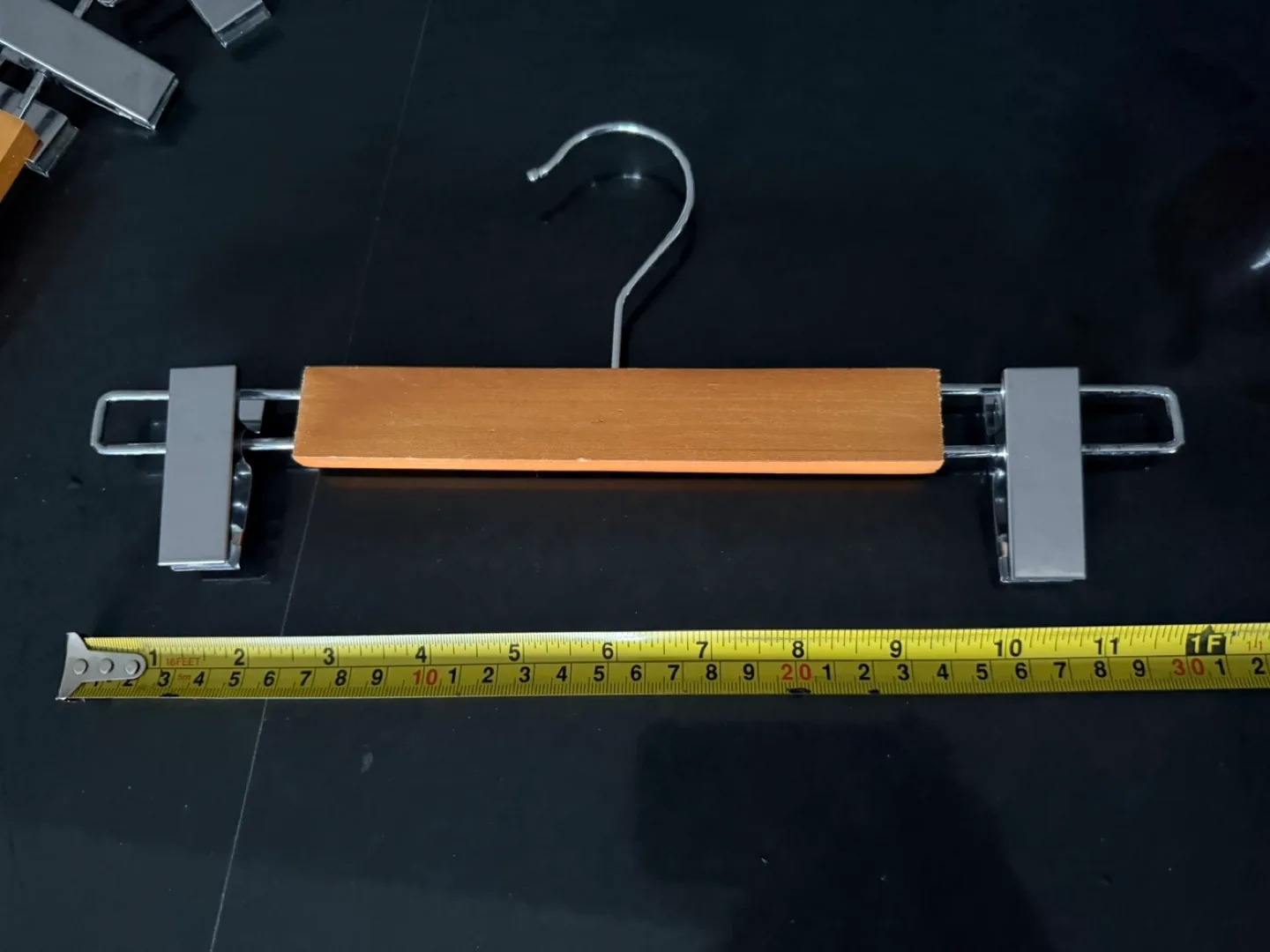 Professional-Grade Wooden Clamp...16x hanger image indicator(3)