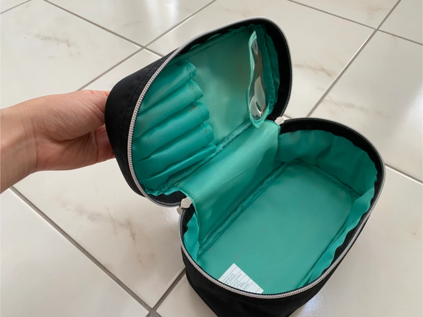 Makeup / Toiletries Bag - photo 2