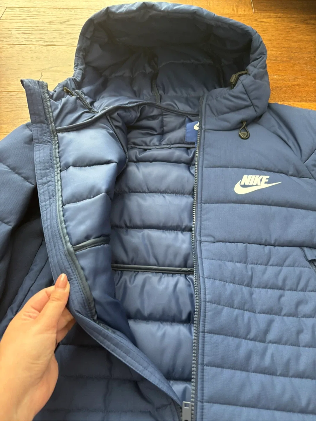 Men’s Nike Jacket image indicator(2)