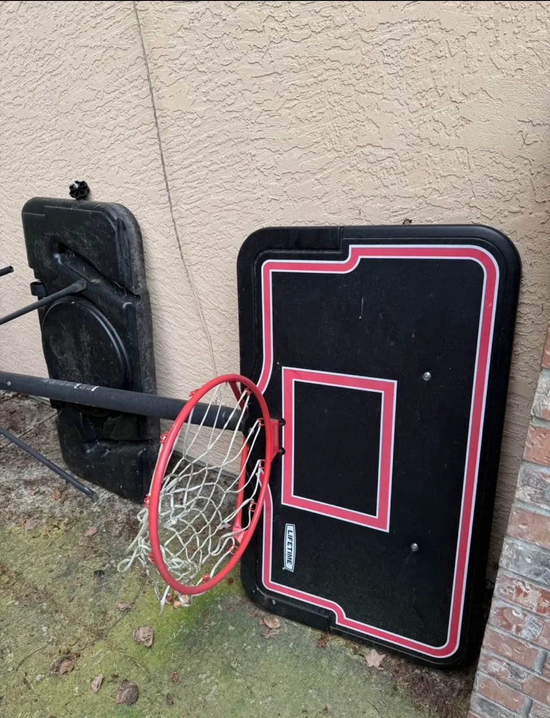 Free basketball hoop