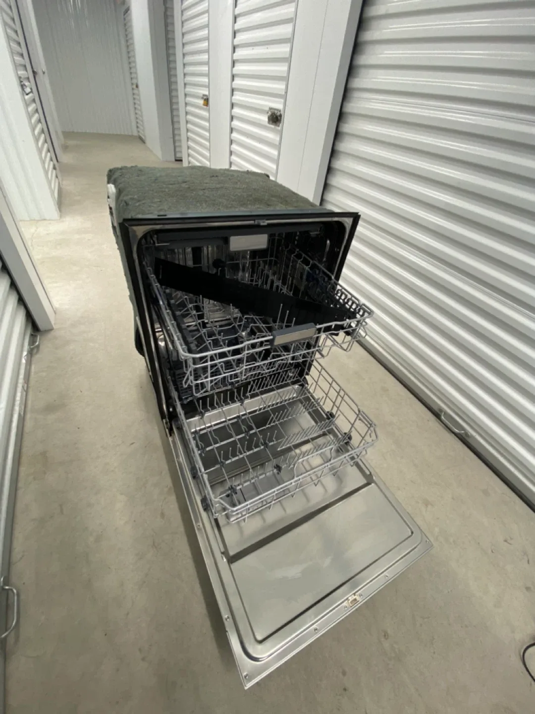 Stainless Steel dishwasher 24” image indicator(5)