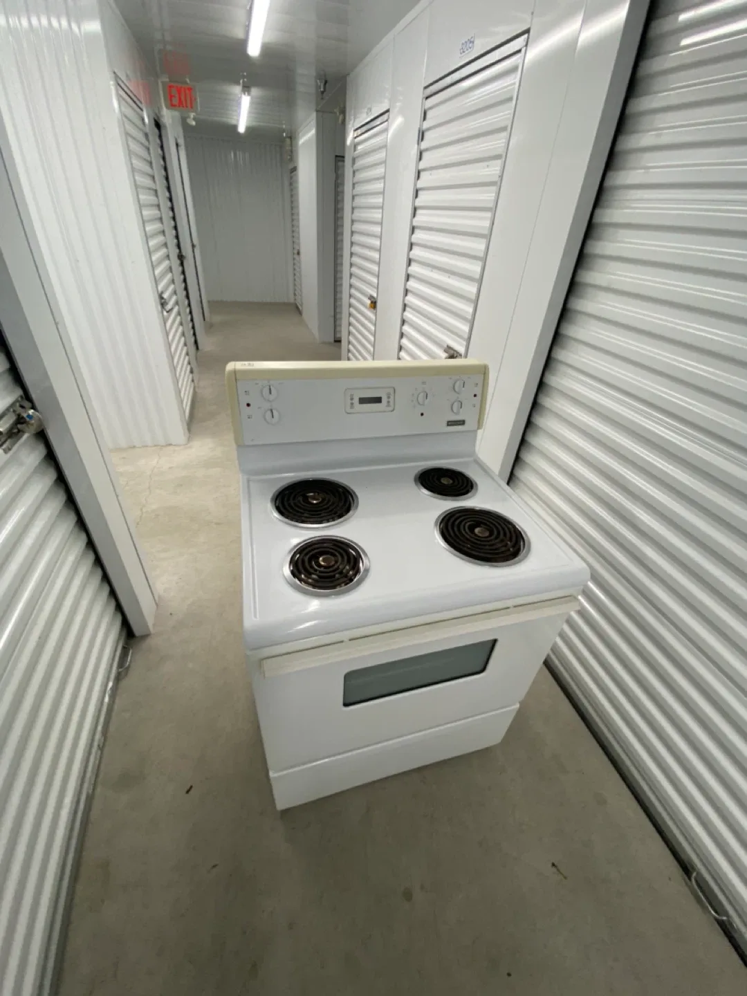 Electric Stove - White 30” thumbnail