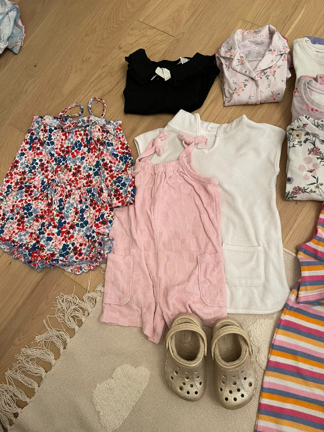 Toddler Girl Clothes Bundle (sizes 2-3) image indicator(4)