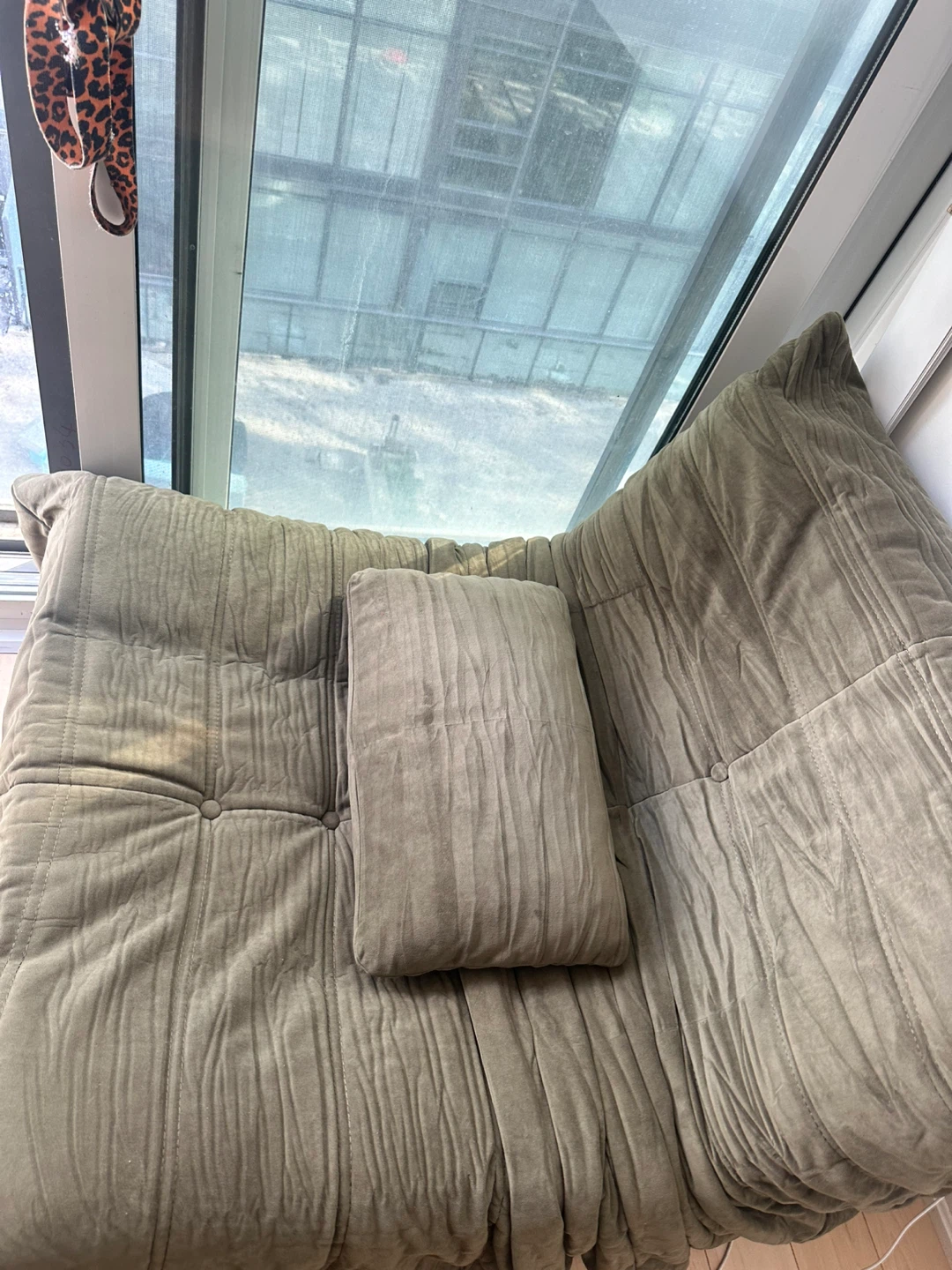 Dark Green Plush Floor Sofa - Ergonomic High-Density Foam Couch - photo 5