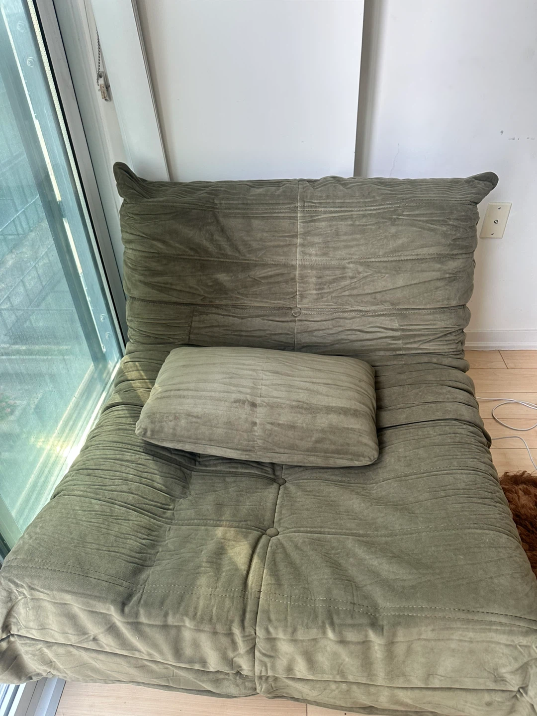 Dark Green Plush Floor Sofa - Ergonomic High-Density Foam Couch - photo 3