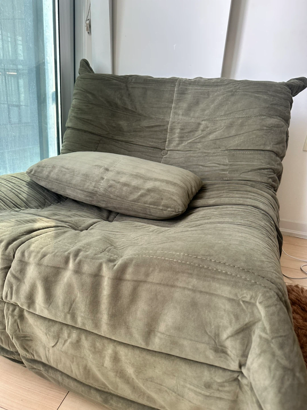 Dark Green Plush Floor Sofa - Ergonomic High-Density Foam Couch - photo 4