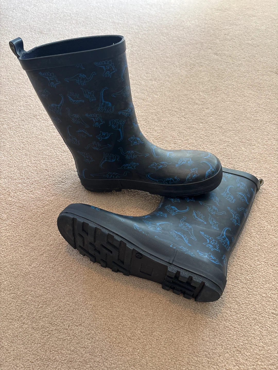Dinosaur Print Rain Boots(size 5) - photo 3