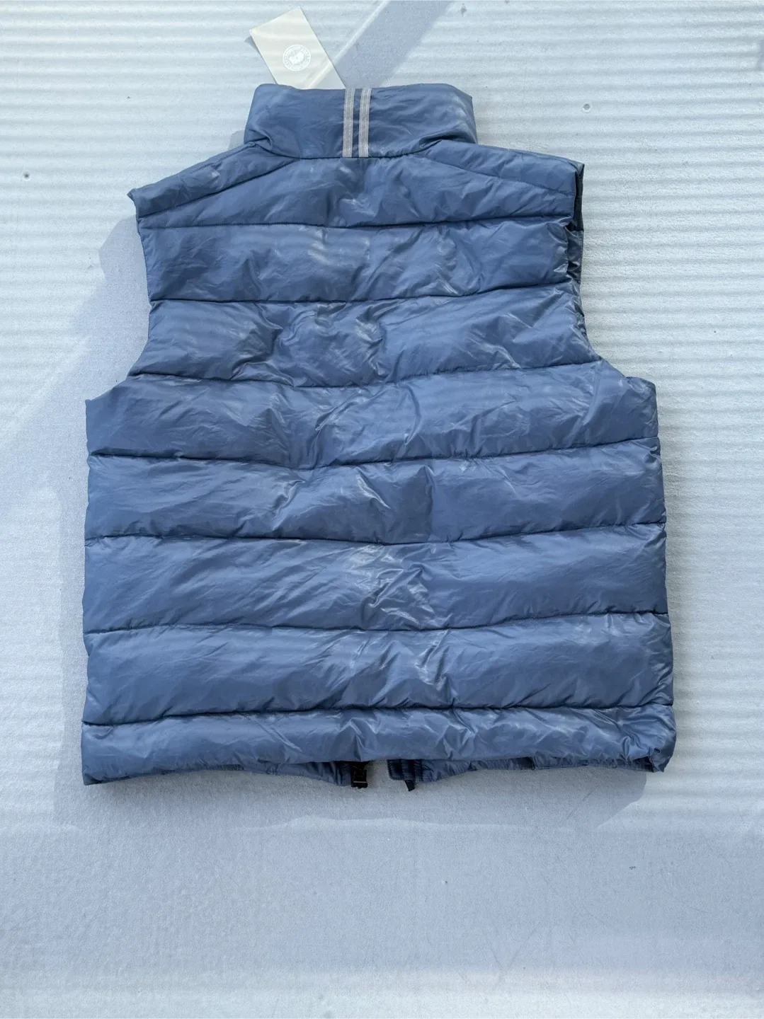 New Canada Goose Vest Size L image indicator(4)
