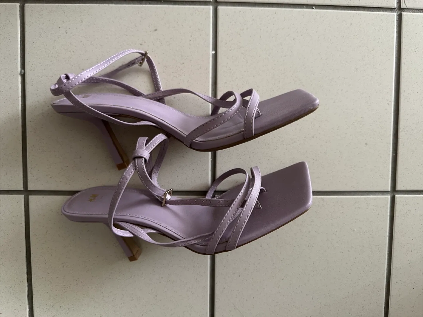 H&M Lavender Heels - Size 39 image indicator(2)