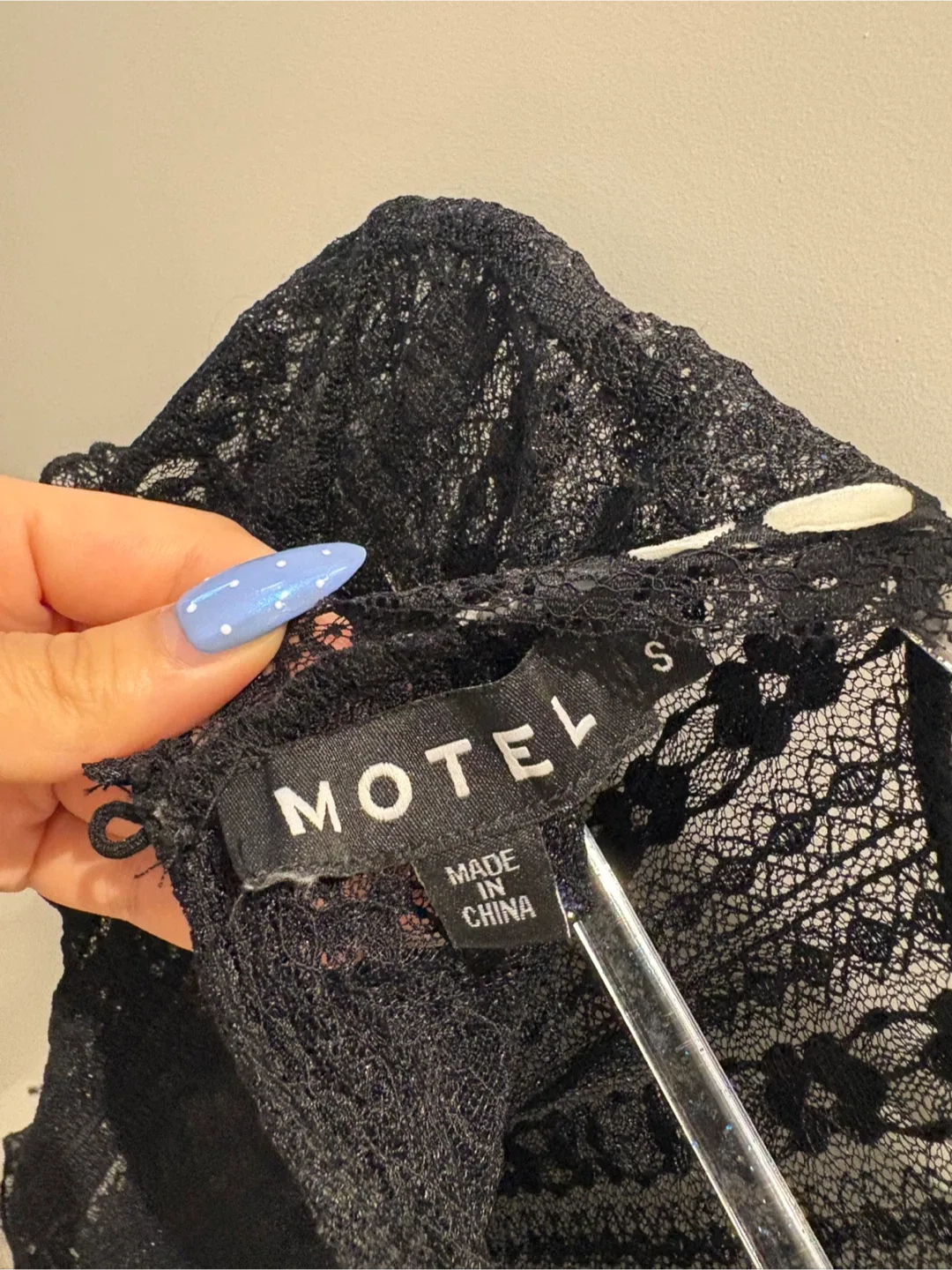 Motel Black Lace Top - Size S image indicator(5)