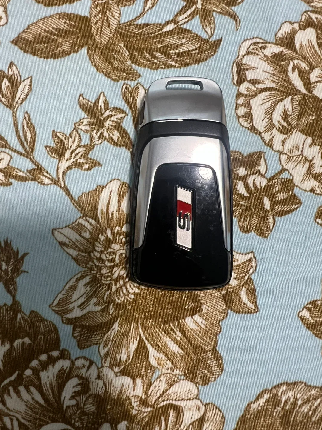 Audi S5 Car Key Fob image indicator(2)