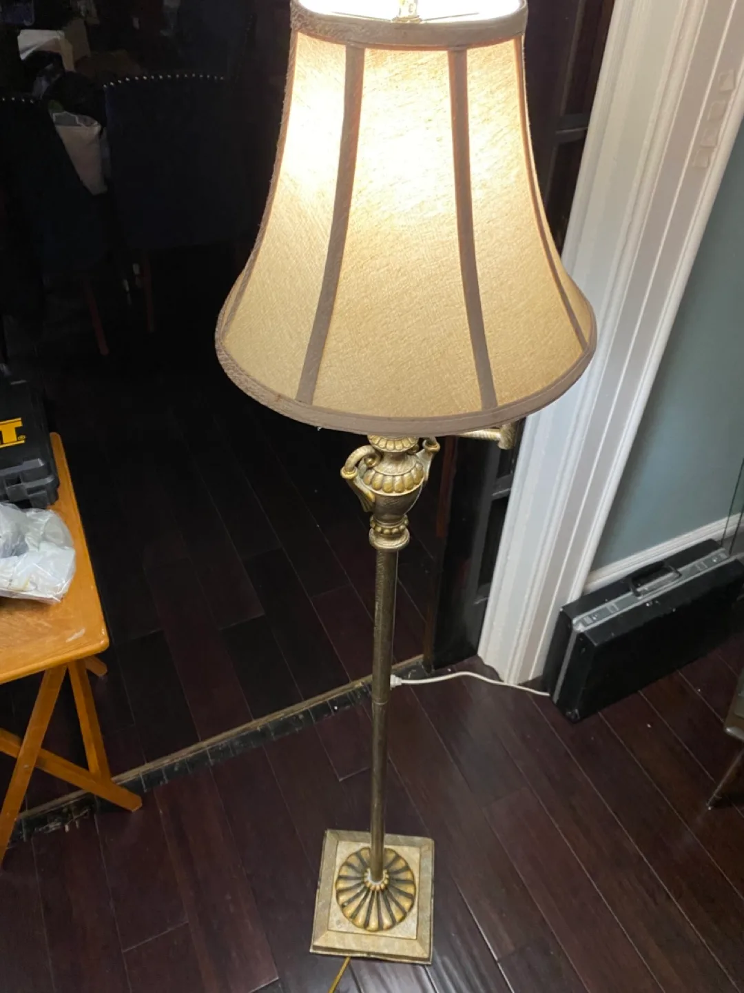 Floor lamp image indicator(2)