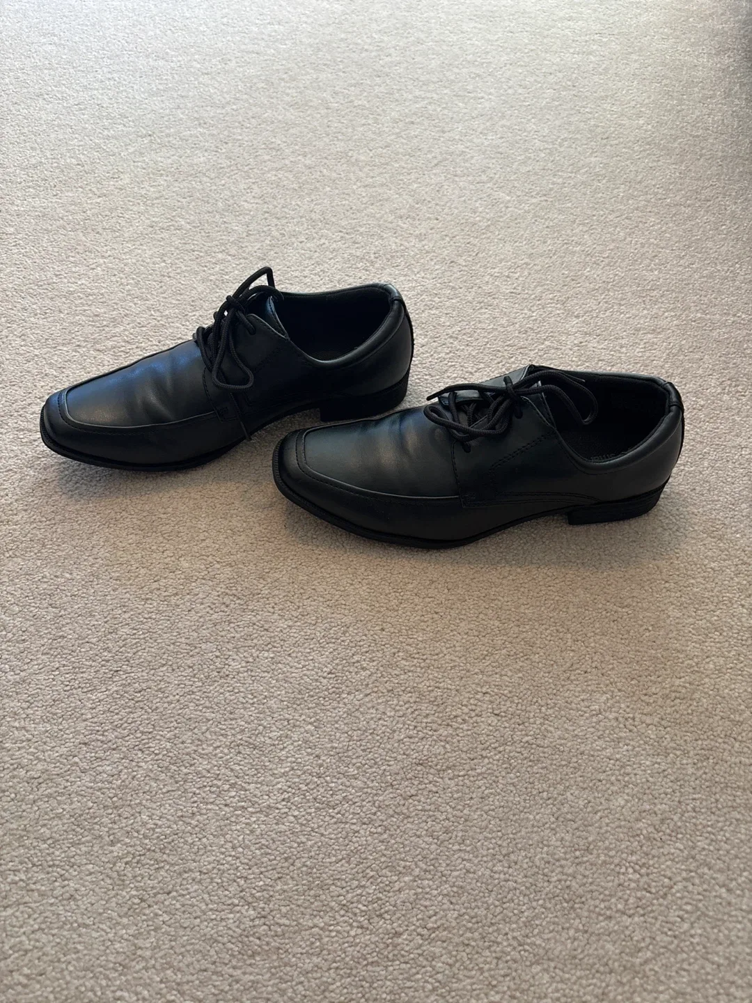 Smartfit Black Dress Shoes - Size 4 1/2 image indicator(2)