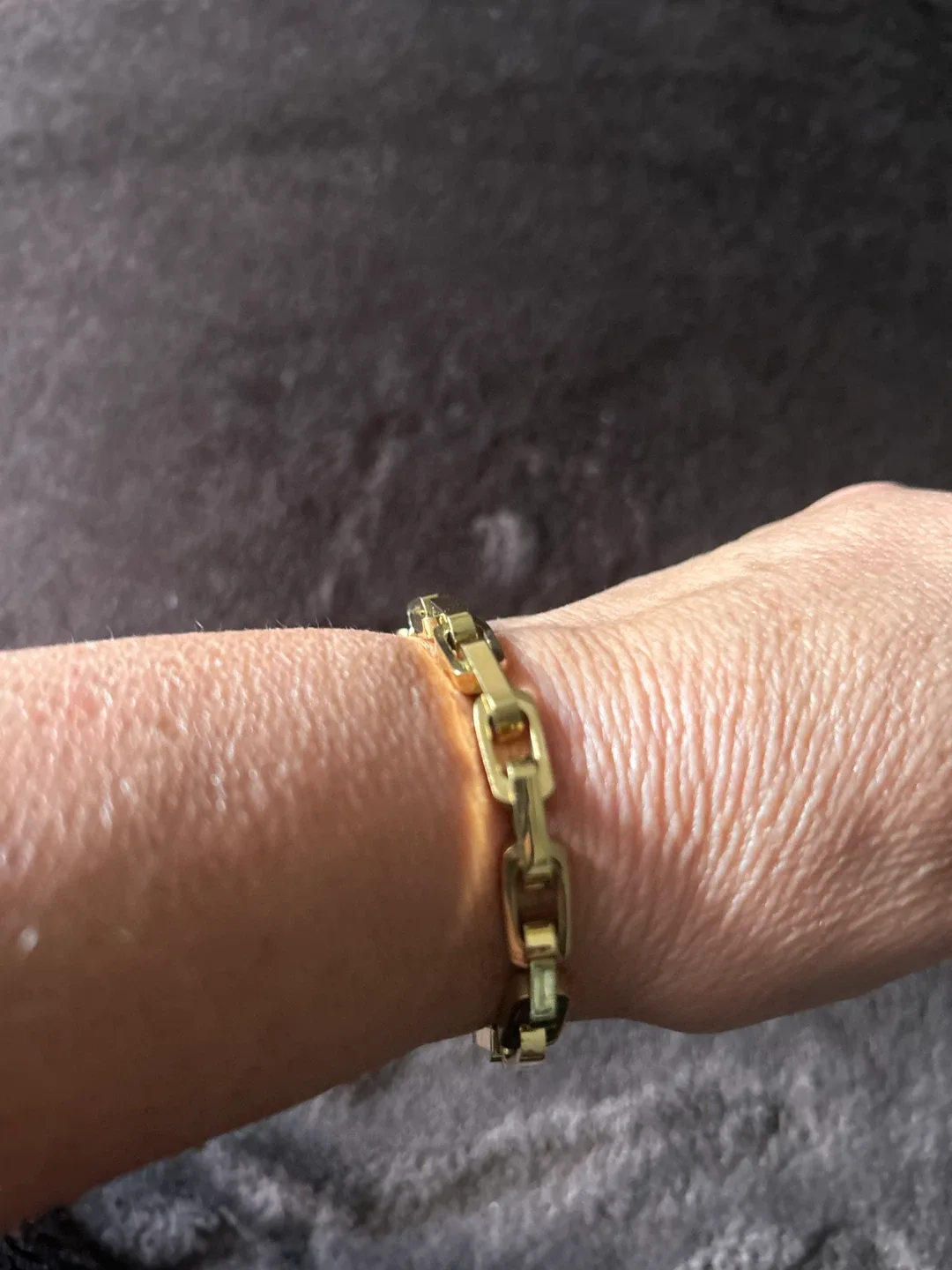 Gold-tone Link Bracelet image indicator(3)