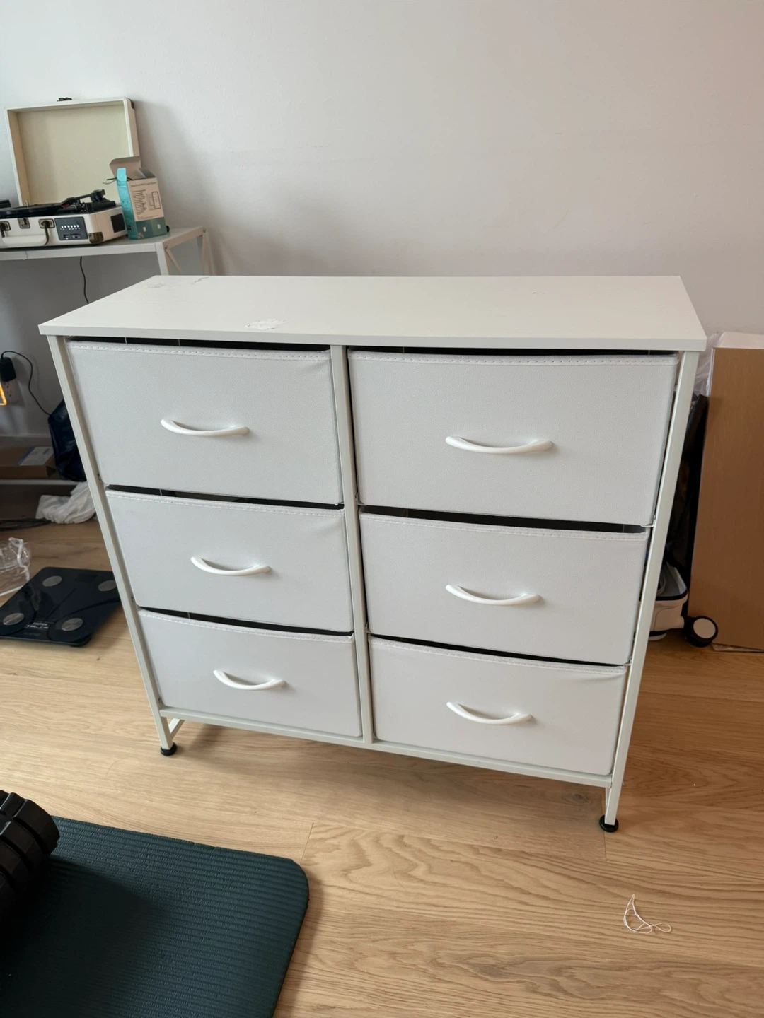 White 6-Drawer Storage Dresser