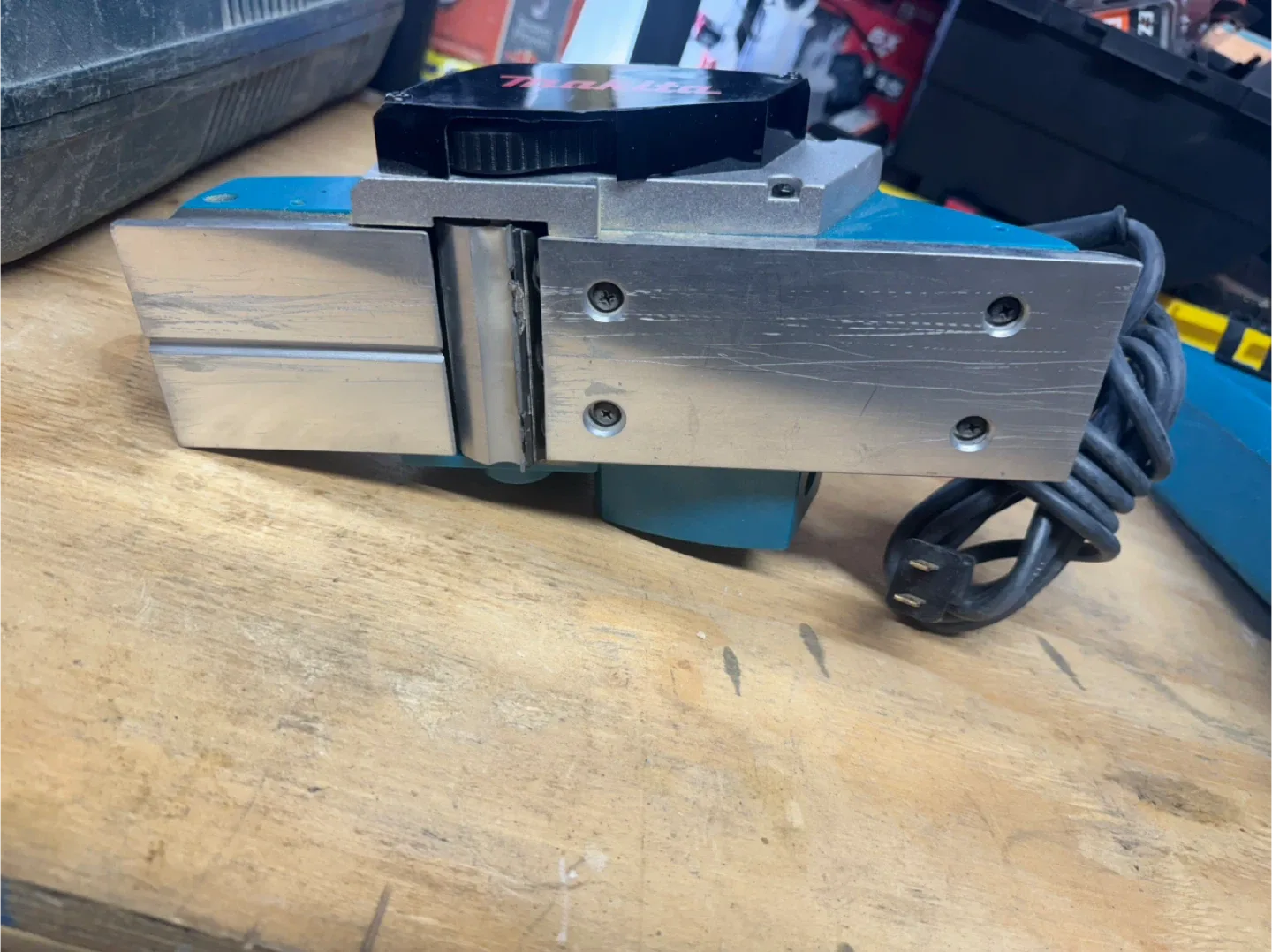 Makita N1900B Power Planer with Case image indicator(4)