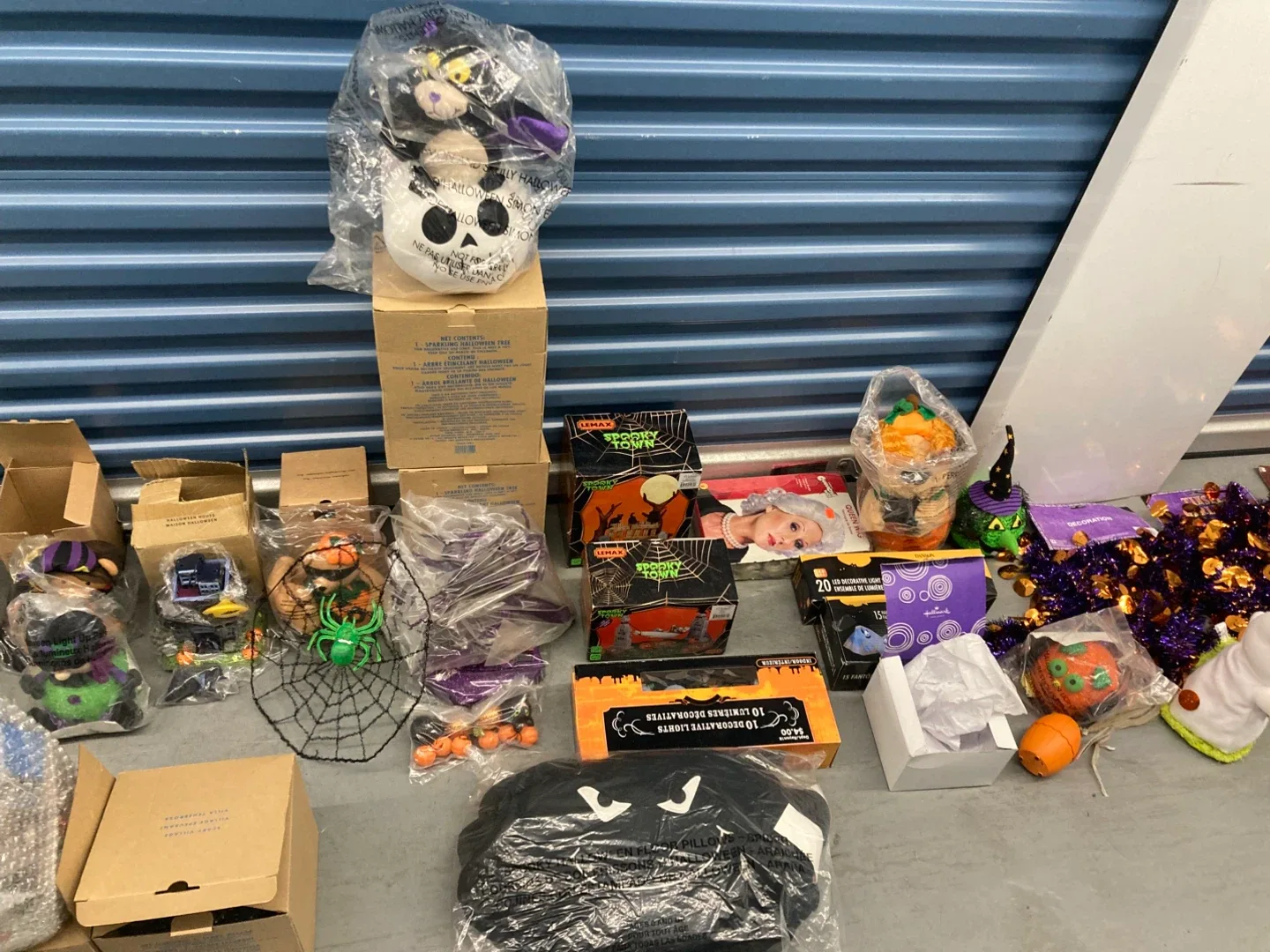 Vintage Halloween Decorations Bundle image indicator(5)