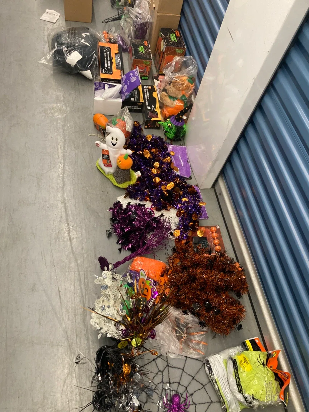 Vintage Halloween Decorations Bundle image indicator(9)